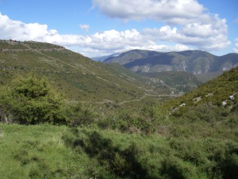 Valle de Belsué con el pueblo al fondo