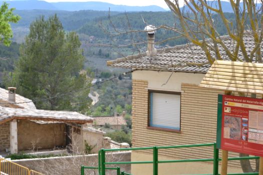Esta etapa comienza a las afueras de Torre del Compte