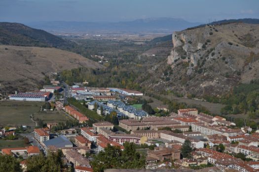 Vistas de Ezcaray y el valle del río Oja