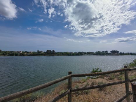 Views of the reservoir from the Compuertas viewpoint