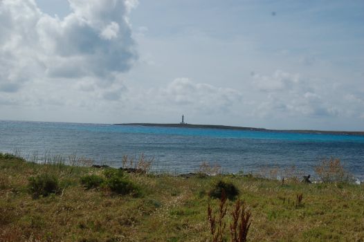Far de L’illa de l’Aire desde Punta Prima