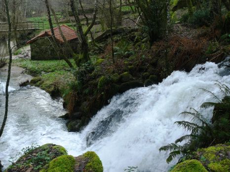 Waterfall near the mills at A Veronza