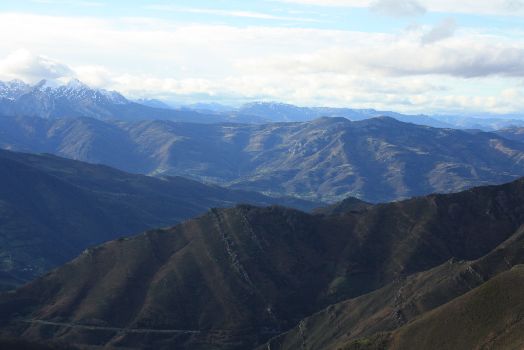 Vistas de Las Ubiñas, Peña Rueda, puertos de La Cubilla y Los Fontanes