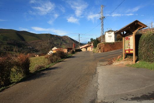 La etapa finaliza en la localidad de Boinás