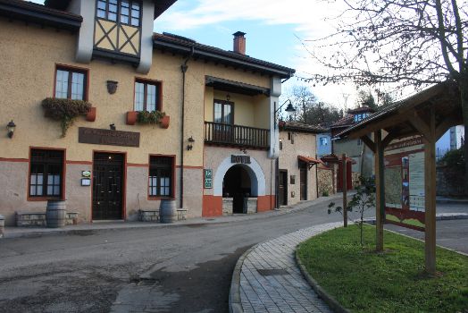La etapa finaliza en la localidad de Entralgo