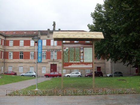 Panel informativo en Celanova