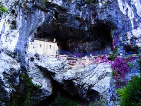 Gruta de la “Santina”