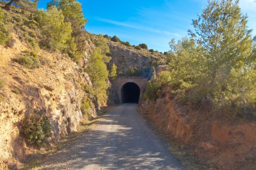 Túnel en el Camino Natural Santander-Mediterráneo