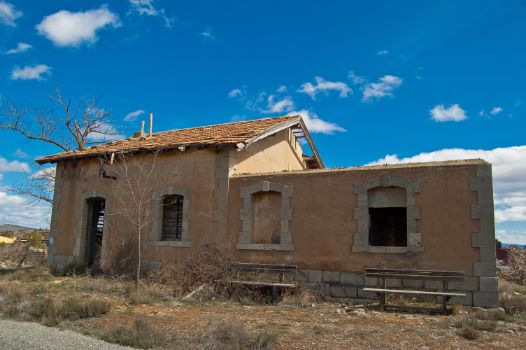 Antigua estación de La Puebla de Valverde