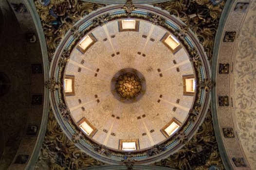 Interior de la iglesia de San Pedro en Sarrión