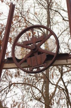 Monumento en honor al ferrocarril minero