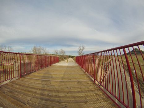 Pasarela sobre la carretera N-234