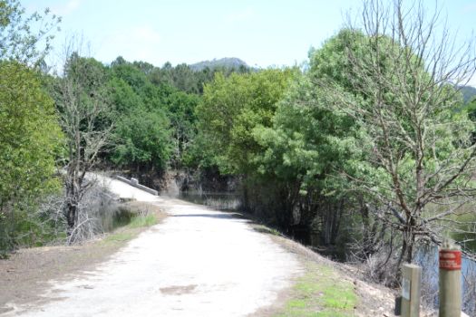 Puente sobre el río Cabaleiros