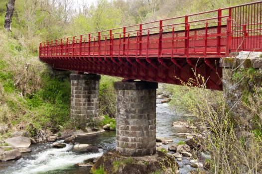 Puente de Robles sobre el río Sil