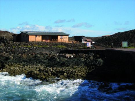 Muelle y centro de visitantes de la isla de Lobos