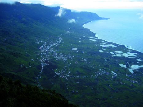 Vistas del Valle de El Golfo desde el mirador de Jinama