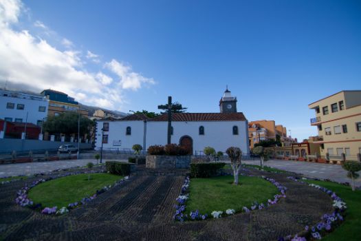 Iglesia de San Pedro, en el barrio de San Pedro (Breña Alta)
