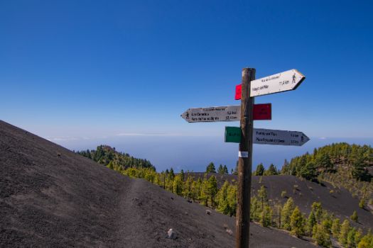 El camino por la ladera del volcán de San Martín   