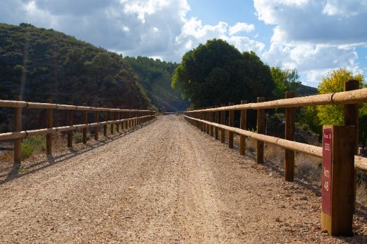 Hito kilométrico 48 del Camino Natural Vía Verde del Renacimiento