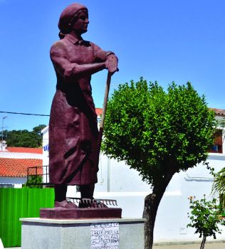 Homenaje a las primeras colonas de San Francisco
