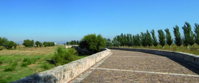 Puente Viejo de origen romano restaurado