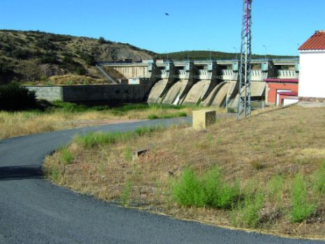 Presa de El Vicario