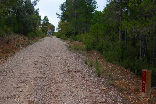 Hito kilométrico 10 de la etapa 7 del Camino Natural del Júcar