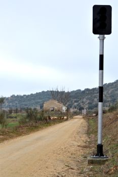 Semáforo, vestigio del antiguo uso ferroviario del Camino