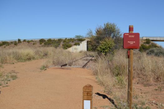 Final del tramo del camino, en el límite provincial