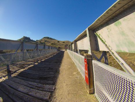 Viaducto sobre el río Guadajoz