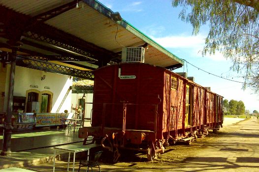 Antigua estación de Luque en 2016