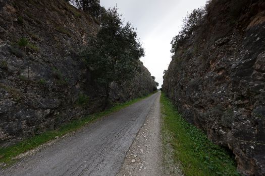 Zona de trincheras metros antes del viaducto de la Sima