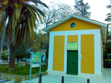 Antigua estación de Cabra en 2016