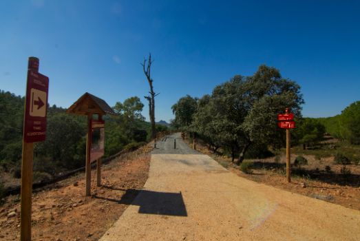 Inicio del camino, en el límite municipal entre Belmez y Villlanueva del Duque
