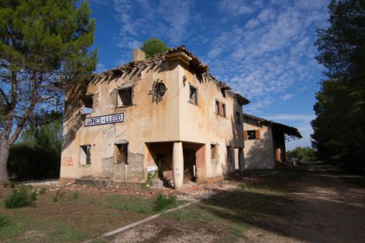 Antigua estación de Arnes-Lledó