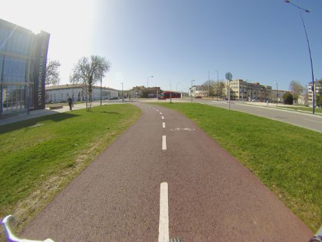 Carril bici y la Universidad de Burgos