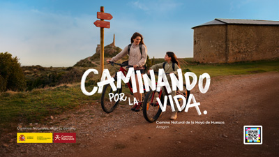 Imagen promocional de la campaña "Caminando por la vida" en el Camino Natural de la Hoya de Huesca