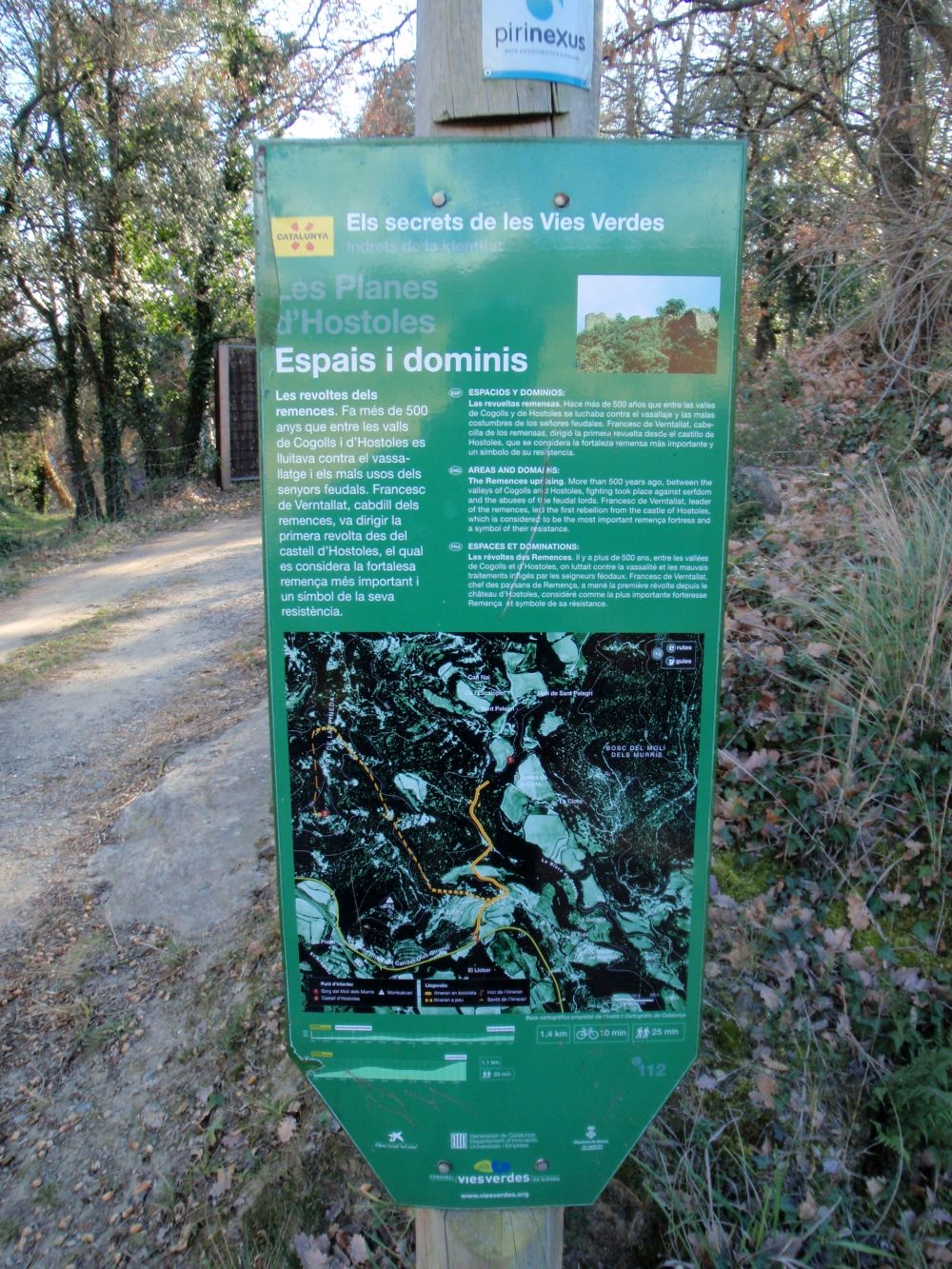 Desvío a Castell D'Hostoles y a Gorg del Molí de Murris