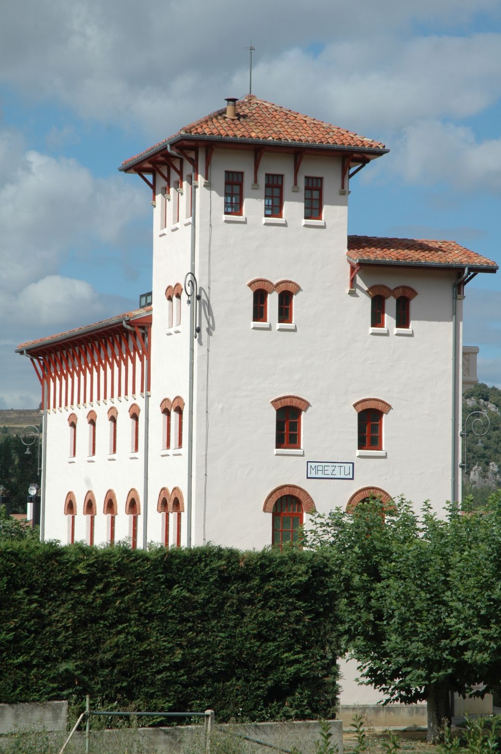 Antigua estación de Maestu