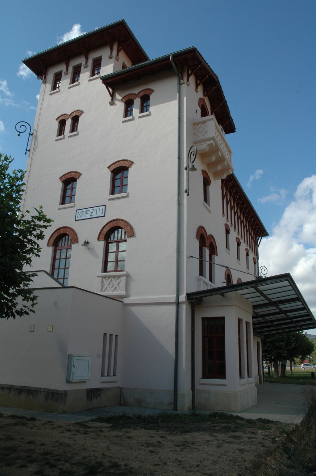 Antigua estación de Maestu