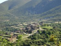 Pueblo de Belsué, con su Iglesia de San Martín