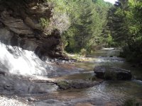 Gradas y pozas o badinas en el río Guatizalema
