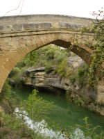 Puente de Sipán, sobre un estrechamiento del río Guatizalema