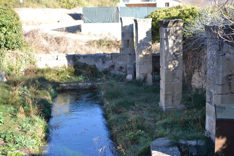 Lavadero viejo y capilla
