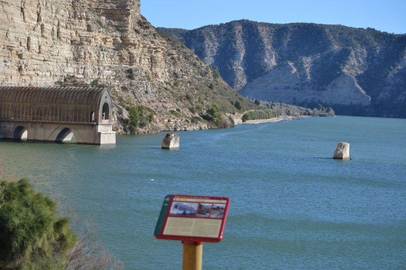 Ruinas túnel y puente viejo ffcc