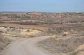 La amplia vega del río, muy cultivada