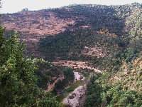 The steep slopes that demarcate the course of the river Alcanadre over a major part of this stage
