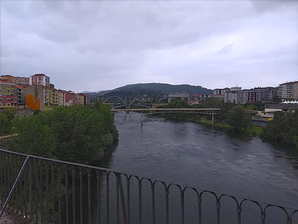 Río Miño a su paso por Ourense