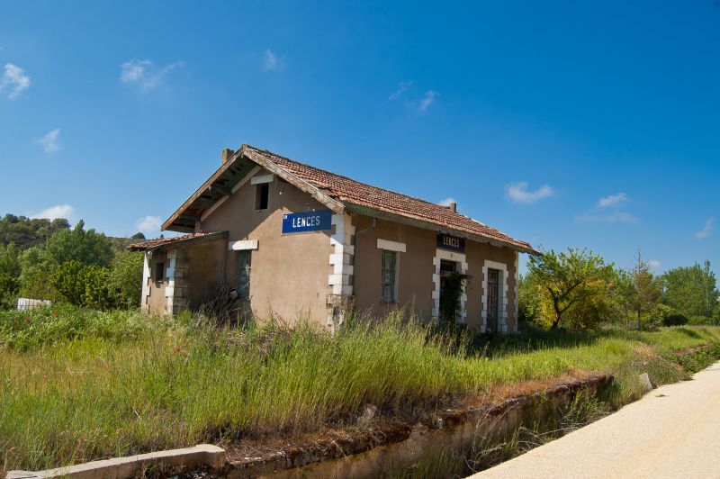Antiguo Apeadero de Lences