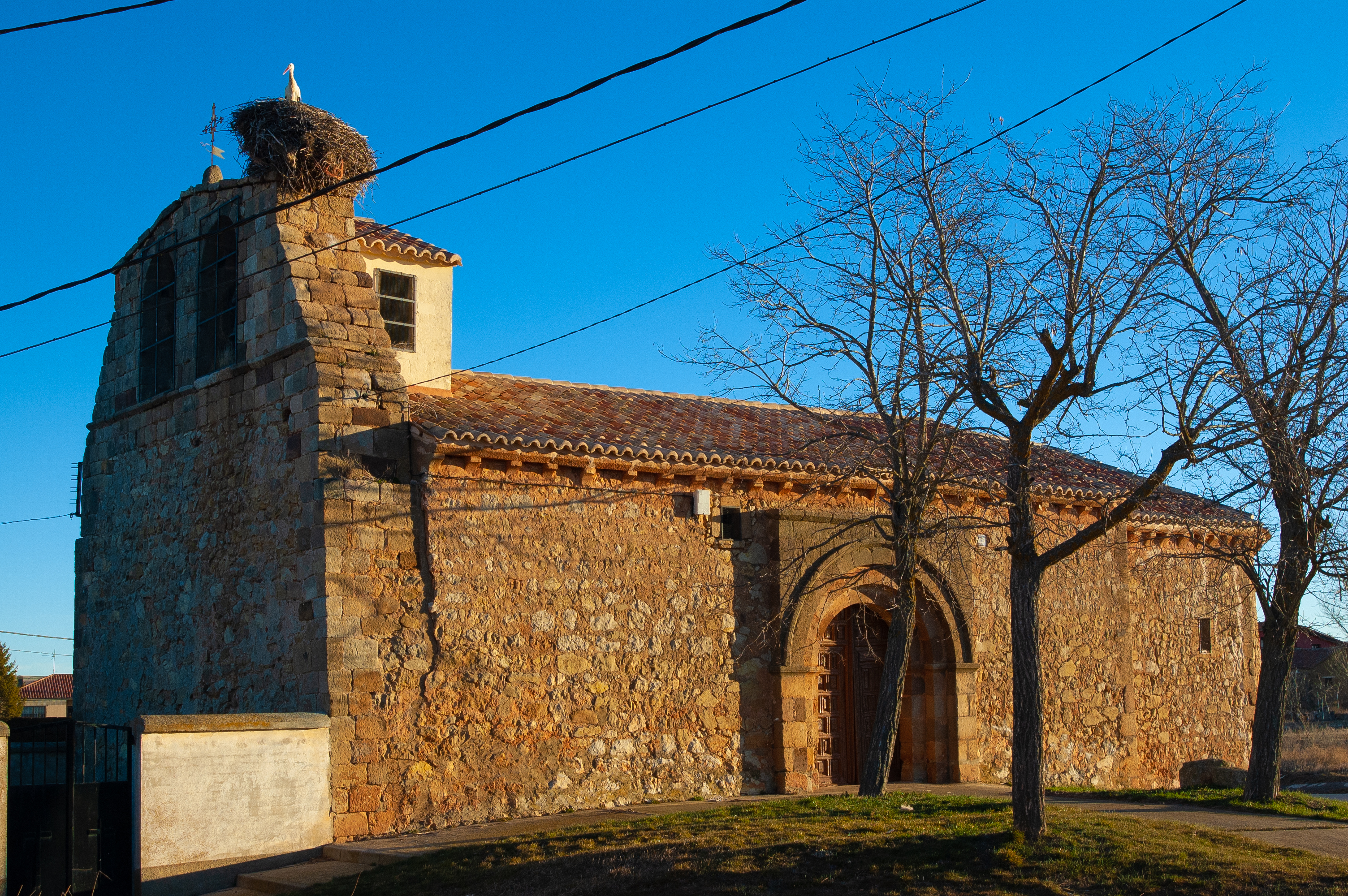 Iglesia de Cubo de Hogueras